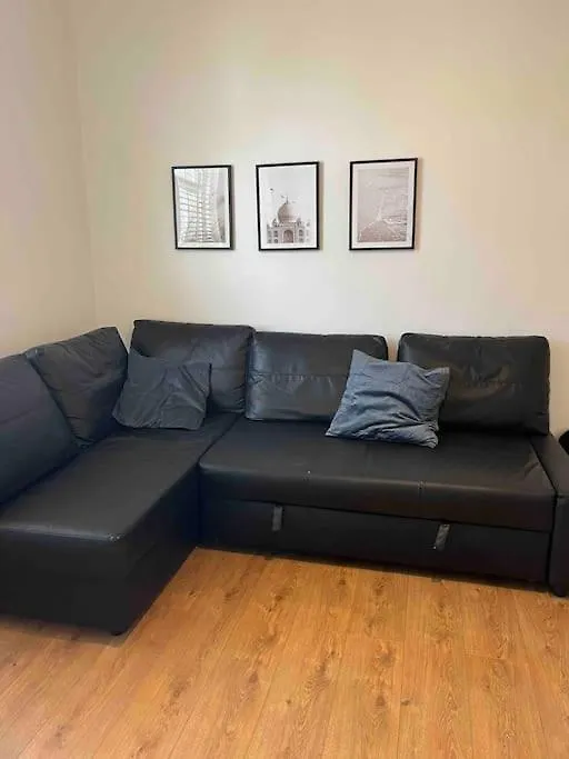 Amazing + Central Cozy Apt London Apartment